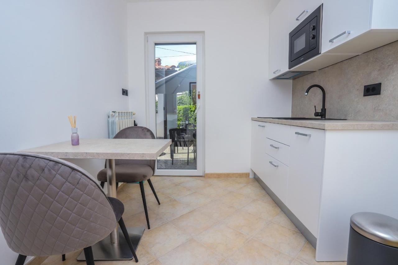 Apartments Silvano Porec Exterior photo